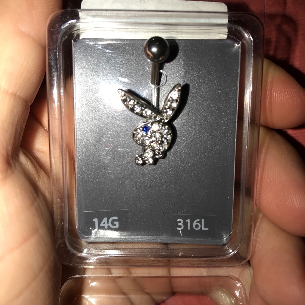 PlayBoy Bunny Belly Piercing 💙